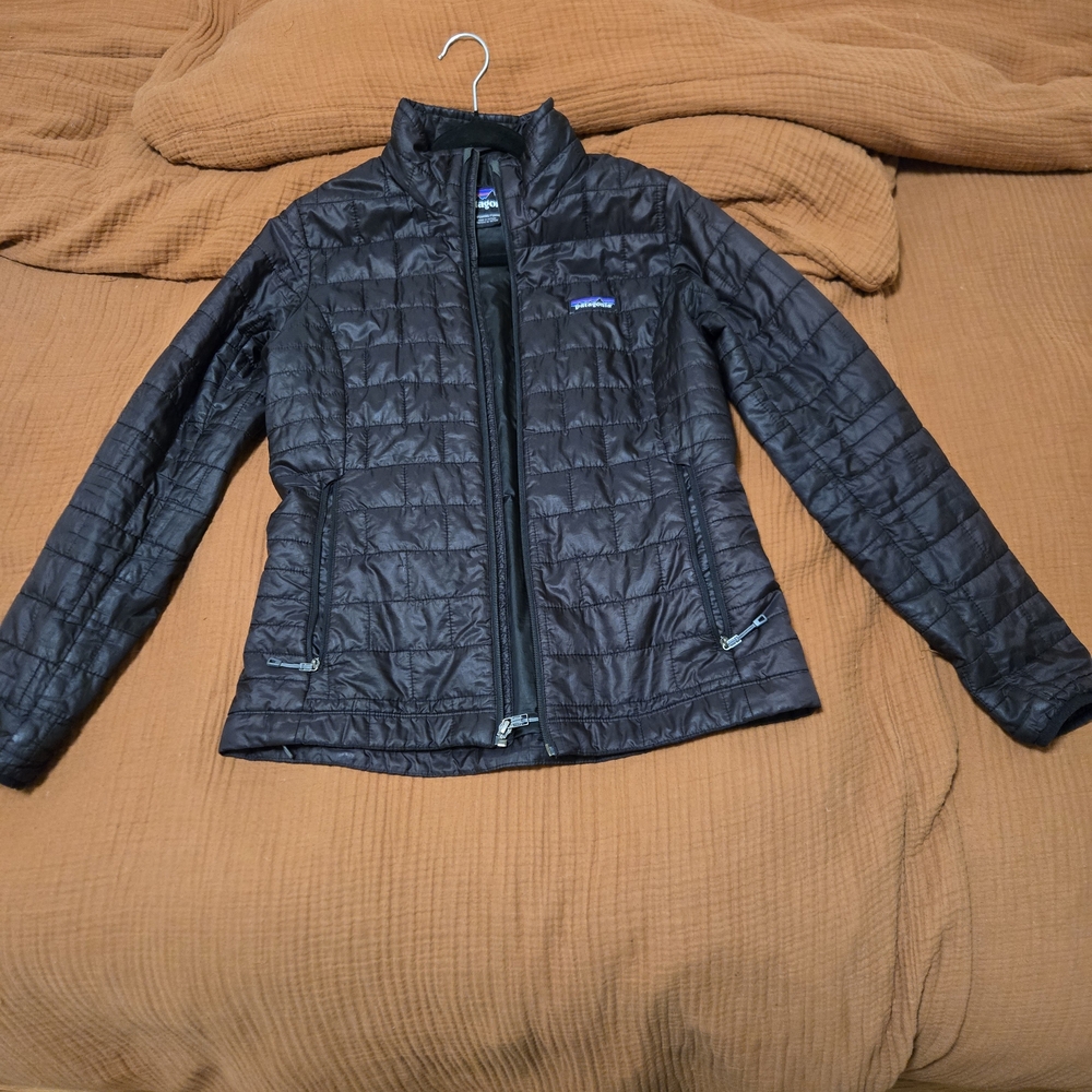 Patagonia Women's Black Puffer Jacket